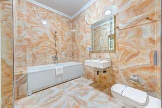 Отель Hotel Podgore Spa & Resort Буковель Суперлюкс с 2 спальнями, посещение спа-центра-1